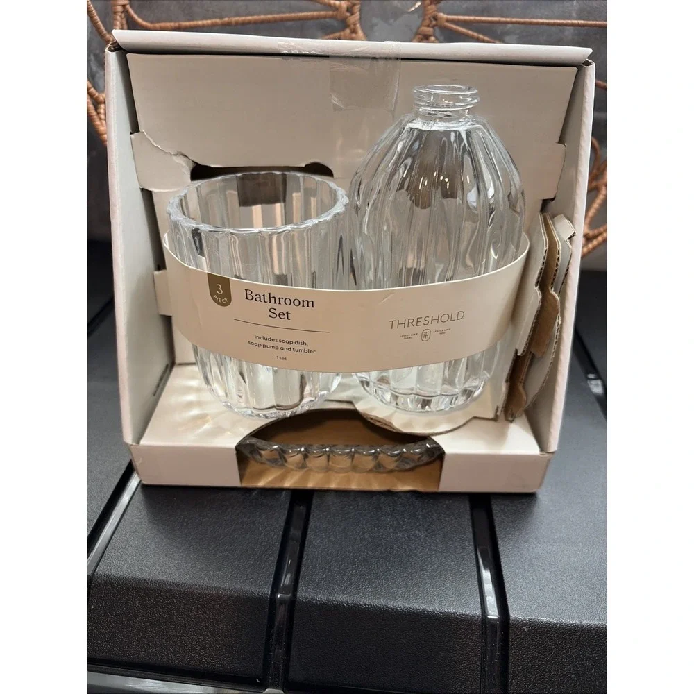 3pc Traditional Coordinate Bath Bundle Set - Threshold New In Box (MISSING PUMP)